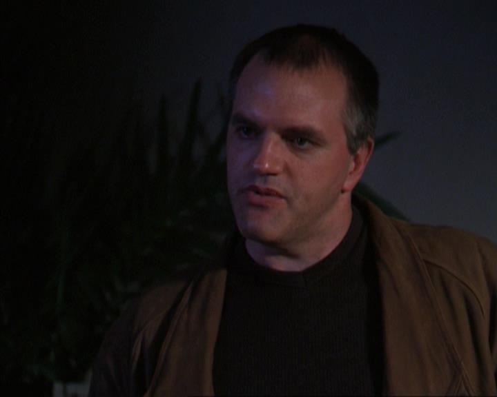 Charmed-Online-dot-net_309SleuthingWithTheEnemy1902.jpg Charmed-Online-dot-net_309SleuthingWithTheEnemy1902.jpg