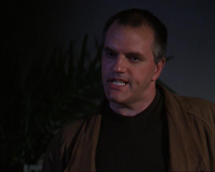 Charmed-Online-dot-net_309SleuthingWithTheEnemy1903.jpg Charmed-Online-dot-net_309SleuthingWithTheEnemy1903.jpg