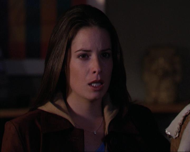 Charmed-Online-dot-net_309SleuthingWithTheEnemy1905.jpg Charmed-Online-dot-net_309SleuthingWithTheEnemy1905.jpg