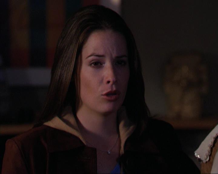 Charmed-Online-dot-net_309SleuthingWithTheEnemy1906.jpg Charmed-Online-dot-net_309SleuthingWithTheEnemy1906.jpg