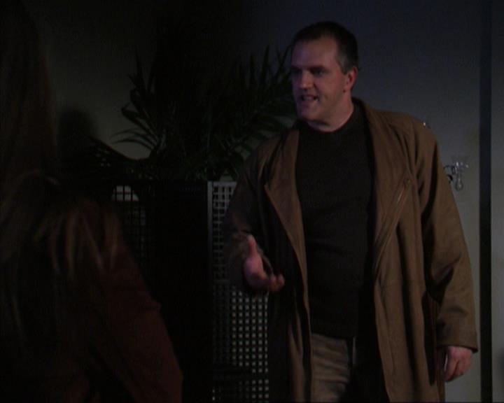 Charmed-Online-dot-net_309SleuthingWithTheEnemy1915.jpg Charmed-Online-dot-net_309SleuthingWithTheEnemy1915.jpg