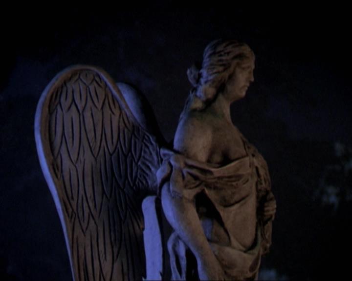 Charmed-Online-dot-net_309SleuthingWithTheEnemy1936.jpg