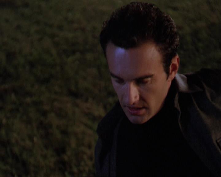 Charmed-Online-dot-net_309SleuthingWithTheEnemy1957.jpg Charmed-Online-dot-net_309SleuthingWithTheEnemy1957.jpg