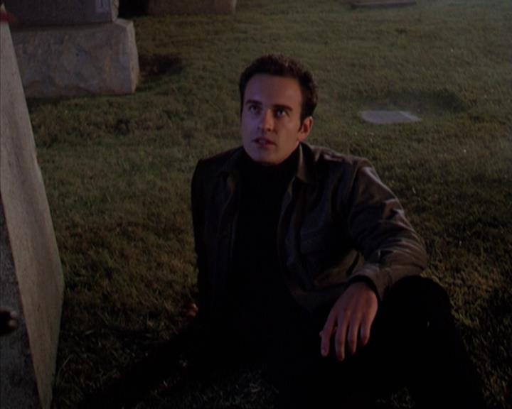 Charmed-Online-dot-net_309SleuthingWithTheEnemy1961.jpg Charmed-Online-dot-net_309SleuthingWithTheEnemy1961.jpg