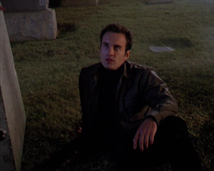 Charmed-Online-dot-net_309SleuthingWithTheEnemy1963.jpg Charmed-Online-dot-net_309SleuthingWithTheEnemy1963.jpg