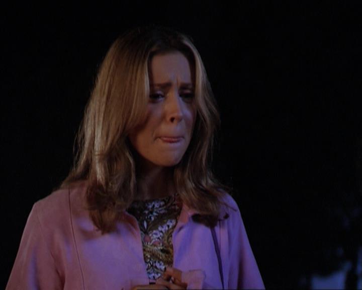 Charmed-Online-dot-net_309SleuthingWithTheEnemy1979.jpg Charmed-Online-dot-net_309SleuthingWithTheEnemy1979.jpg