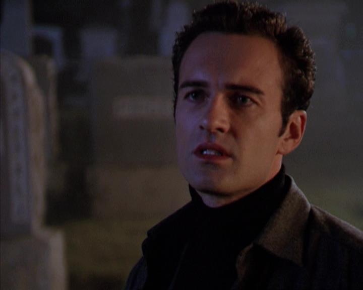 Charmed-Online-dot-net_309SleuthingWithTheEnemy1990.jpg Charmed-Online-dot-net_309SleuthingWithTheEnemy1990.jpg