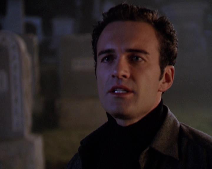 Charmed-Online-dot-net_309SleuthingWithTheEnemy1992.jpg Charmed-Online-dot-net_309SleuthingWithTheEnemy1992.jpg
