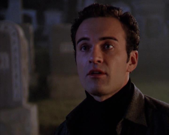 Charmed-Online-dot-net_309SleuthingWithTheEnemy1997.jpg Charmed-Online-dot-net_309SleuthingWithTheEnemy1997.jpg