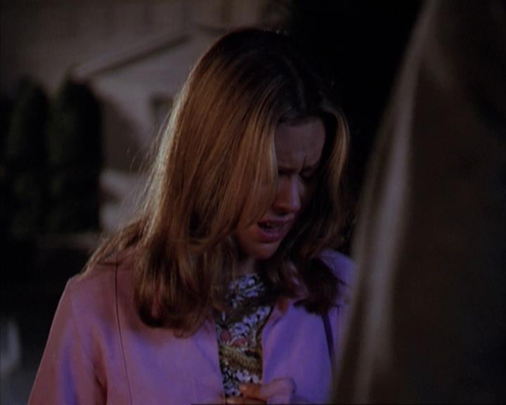 Charmed-Online-dot-net_309SleuthingWithTheEnemy2051.jpg