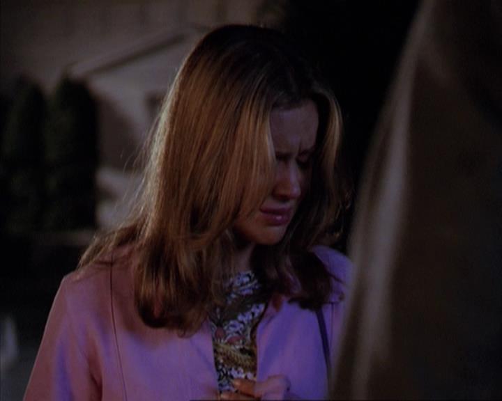 Charmed-Online-dot-net_309SleuthingWithTheEnemy2052.jpg Charmed-Online-dot-net_309SleuthingWithTheEnemy2052.jpg