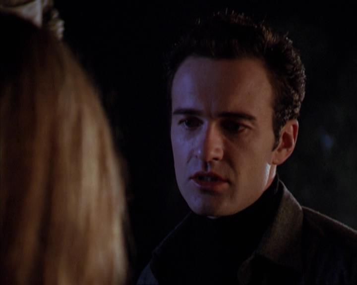 Charmed-Online-dot-net_309SleuthingWithTheEnemy2060.jpg Charmed-Online-dot-net_309SleuthingWithTheEnemy2060.jpg