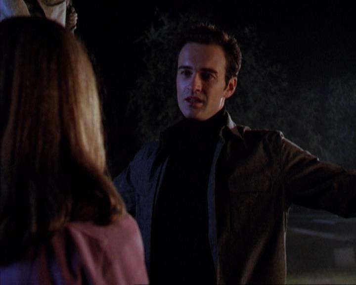 Charmed-Online-dot-net_309SleuthingWithTheEnemy2093.jpg Charmed-Online-dot-net_309SleuthingWithTheEnemy2093.jpg