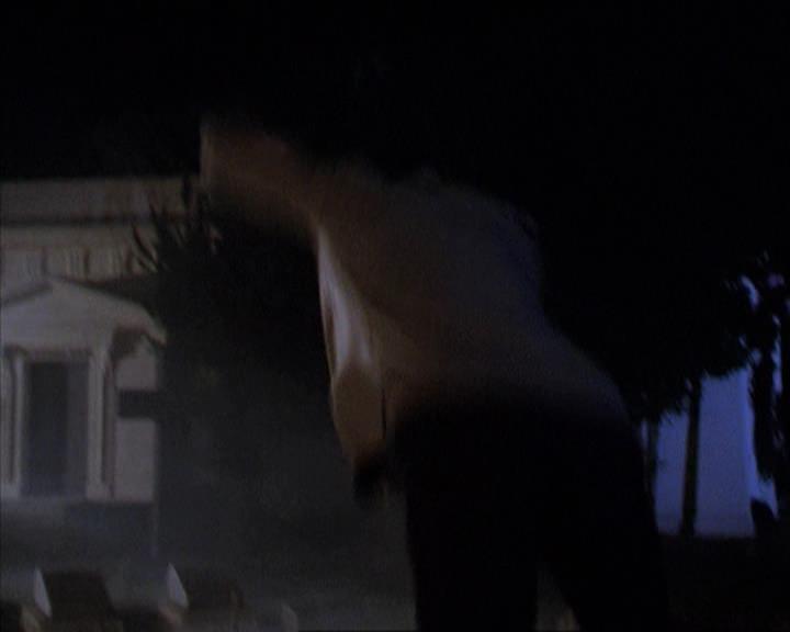 Charmed-Online-dot-net_309SleuthingWithTheEnemy2099.jpg Charmed-Online-dot-net_309SleuthingWithTheEnemy2099.jpg