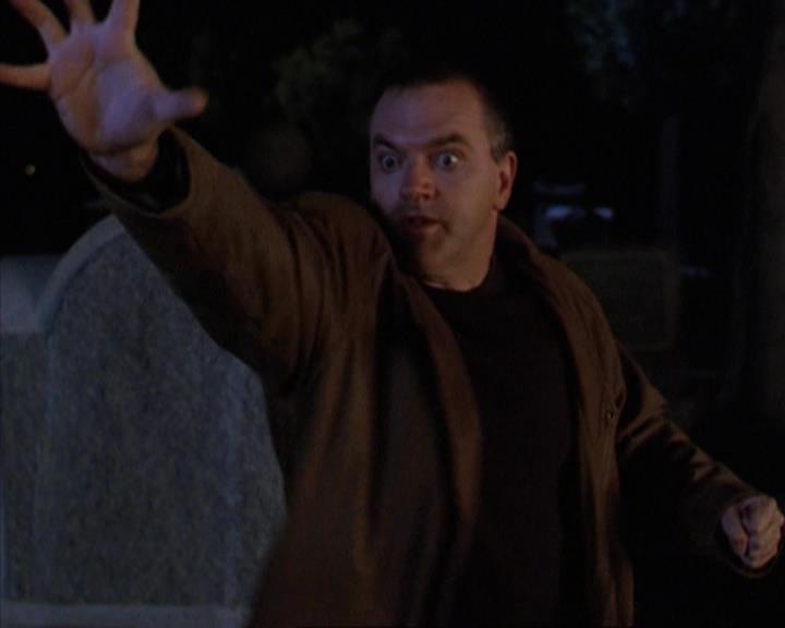 Charmed-Online-dot-net_309SleuthingWithTheEnemy2111.jpg Charmed-Online-dot-net_309SleuthingWithTheEnemy2111.jpg