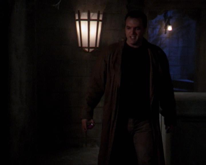 Charmed-Online-dot-net_309SleuthingWithTheEnemy2139.jpg Charmed-Online-dot-net_309SleuthingWithTheEnemy2139.jpg