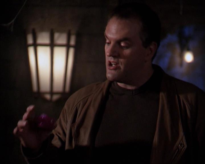Charmed-Online-dot-net_309SleuthingWithTheEnemy2145.jpg Charmed-Online-dot-net_309SleuthingWithTheEnemy2145.jpg