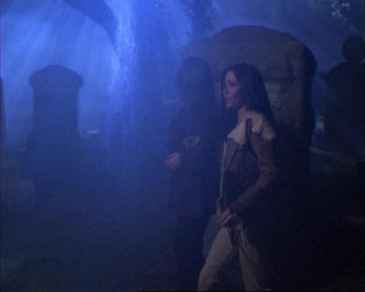 Charmed-Online-dot-net_309SleuthingWithTheEnemy2189.jpg Charmed-Online-dot-net_309SleuthingWithTheEnemy2189.jpg