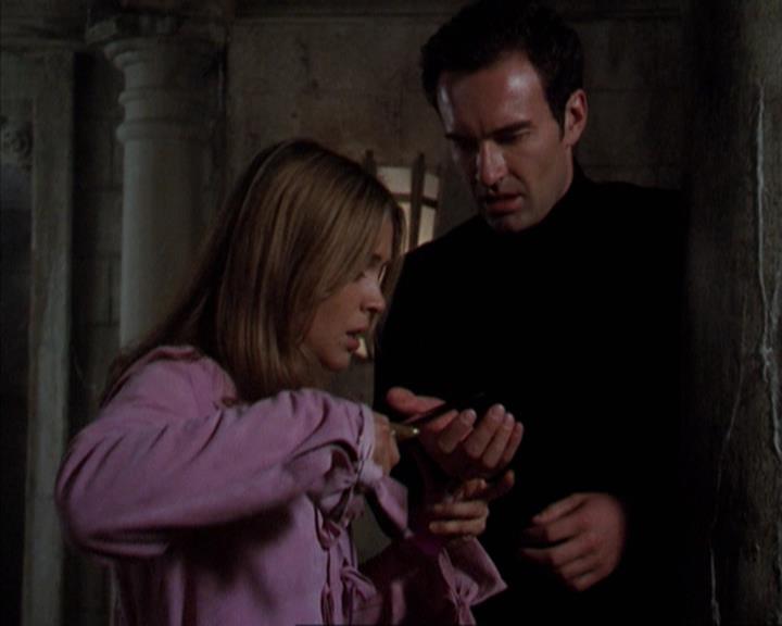 Charmed-Online-dot-net_309SleuthingWithTheEnemy2227.jpg Charmed-Online-dot-net_309SleuthingWithTheEnemy2227.jpg