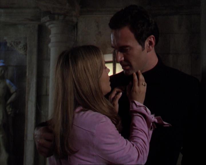 Charmed-Online-dot-net_309SleuthingWithTheEnemy2256.jpg Charmed-Online-dot-net_309SleuthingWithTheEnemy2256.jpg