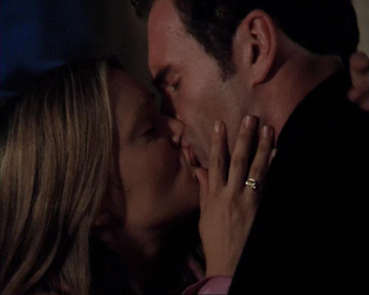 Charmed-Online-dot-net_309SleuthingWithTheEnemy2266.jpg Charmed-Online-dot-net_309SleuthingWithTheEnemy2266.jpg