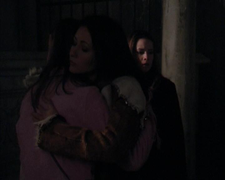 Charmed-Online-dot-net_309SleuthingWithTheEnemy2291.jpg Charmed-Online-dot-net_309SleuthingWithTheEnemy2291.jpg