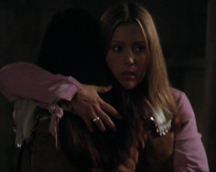 Charmed-Online-dot-net_309SleuthingWithTheEnemy2293.jpg Charmed-Online-dot-net_309SleuthingWithTheEnemy2293.jpg