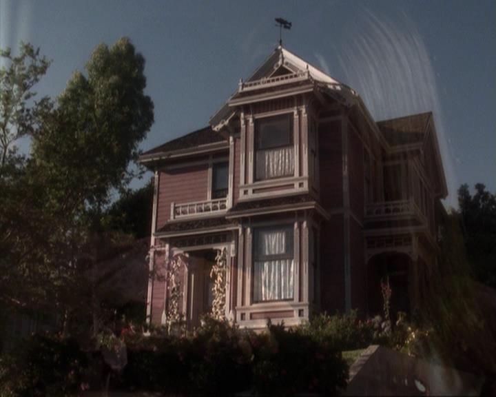 Charmed-Online-dot-net_309SleuthingWithTheEnemy2298.jpg Charmed-Online-dot-net_309SleuthingWithTheEnemy2298.jpg