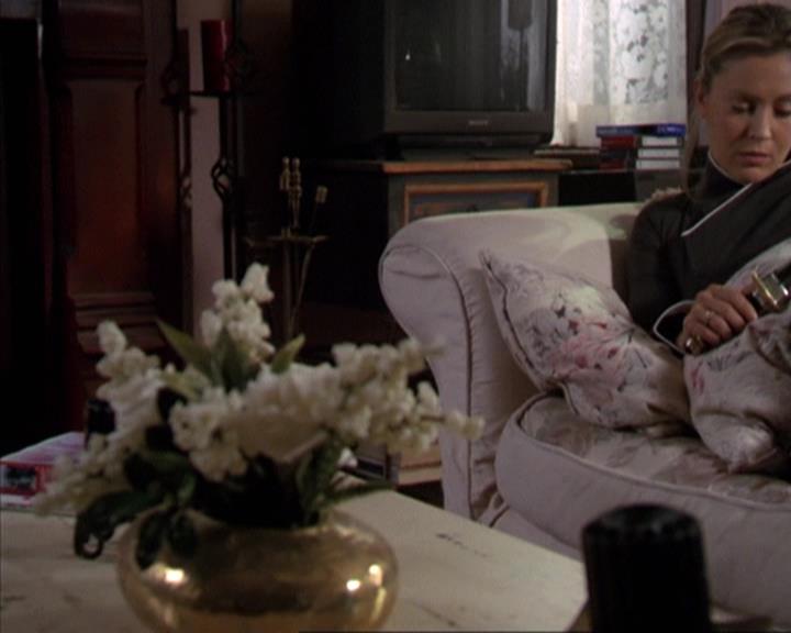 Charmed-Online-dot-net_309SleuthingWithTheEnemy2305.jpg Charmed-Online-dot-net_309SleuthingWithTheEnemy2305.jpg