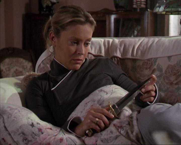 Charmed-Online-dot-net_309SleuthingWithTheEnemy2318.jpg Charmed-Online-dot-net_309SleuthingWithTheEnemy2318.jpg
