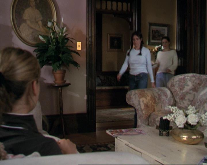 Charmed-Online-dot-net_309SleuthingWithTheEnemy2321.jpg Charmed-Online-dot-net_309SleuthingWithTheEnemy2321.jpg
