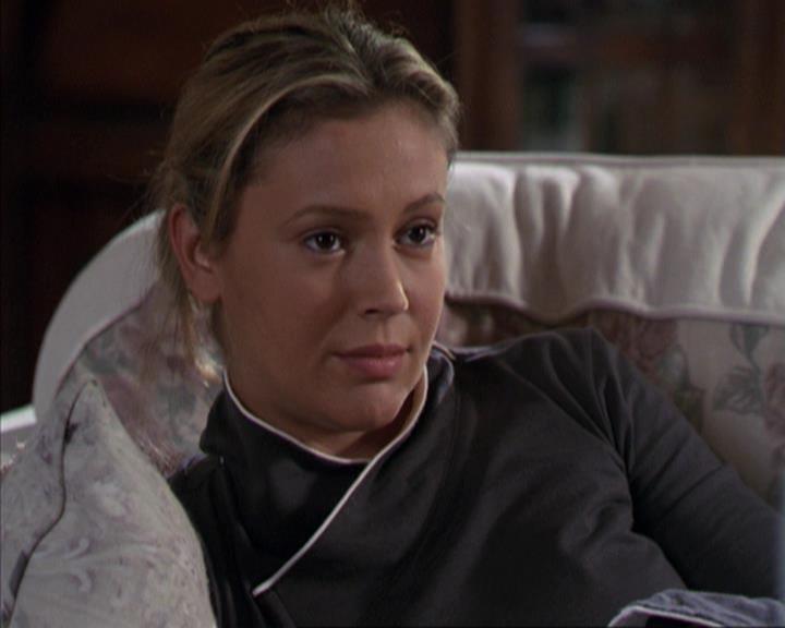Charmed-Online-dot-net_309SleuthingWithTheEnemy2332.jpg Charmed-Online-dot-net_309SleuthingWithTheEnemy2332.jpg
