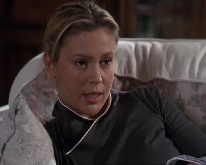 Charmed-Online-dot-net_309SleuthingWithTheEnemy2368.jpg Charmed-Online-dot-net_309SleuthingWithTheEnemy2368.jpg