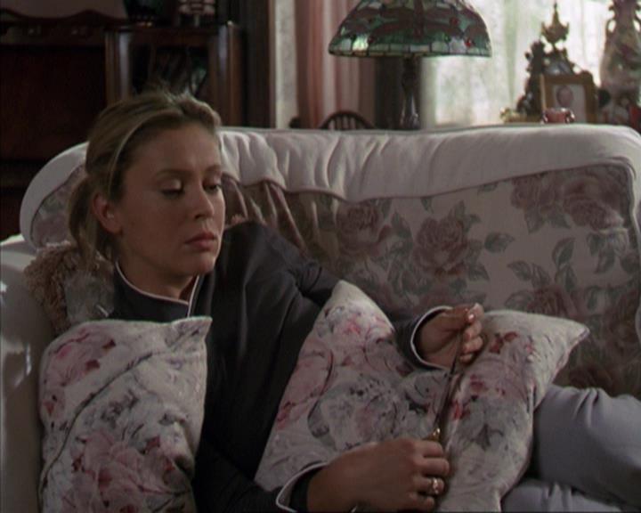 Charmed-Online-dot-net_309SleuthingWithTheEnemy2391.jpg Charmed-Online-dot-net_309SleuthingWithTheEnemy2391.jpg