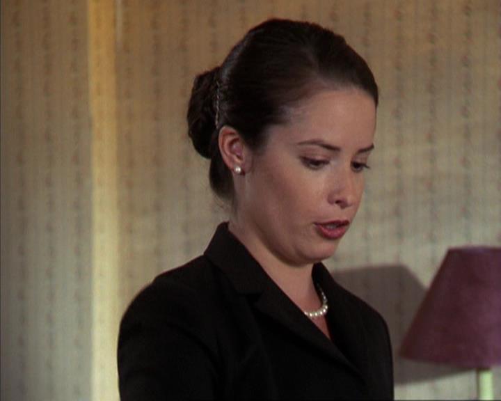 Charmed-Online-dot-309CoyotePiper0385.jpg