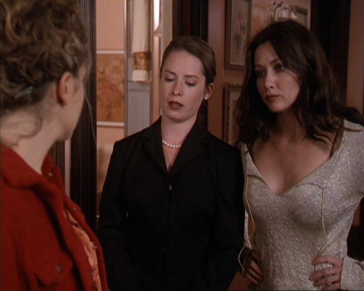 Charmed-Online-dot-309CoyotePiper0418.jpg