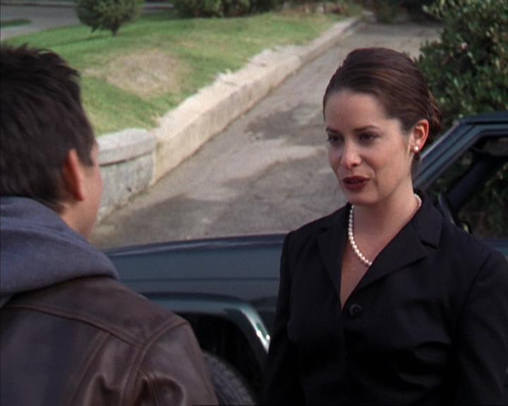 Charmed-Online-dot-309CoyotePiper0471.jpg