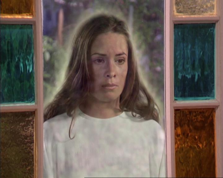 Charmed-Online-dot-309CoyotePiper1183.jpg