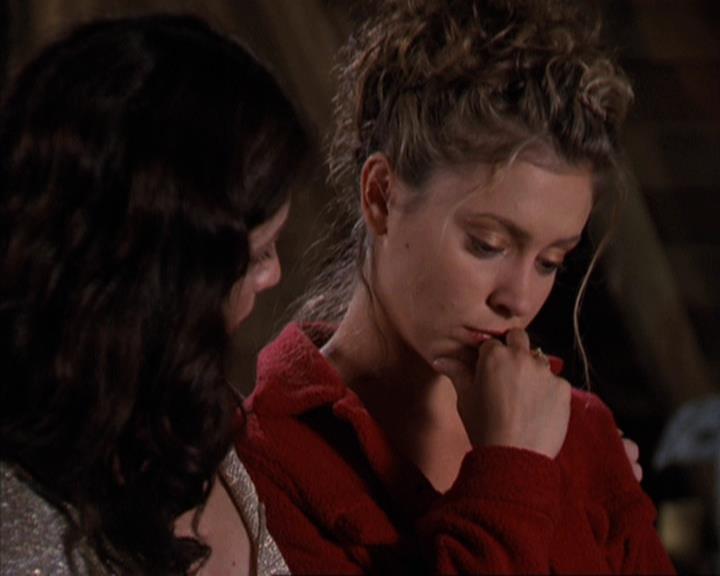 Charmed-Online-dot-309CoyotePiper1582.jpg