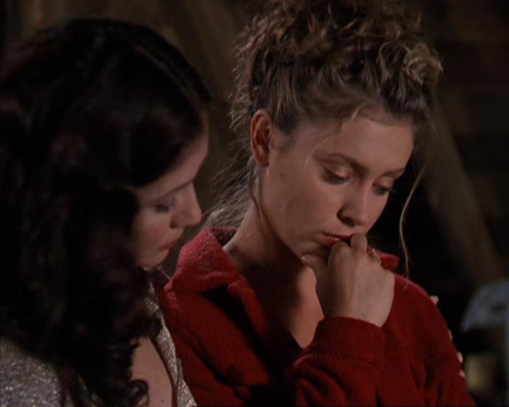 Charmed-Online-dot-309CoyotePiper1584.jpg