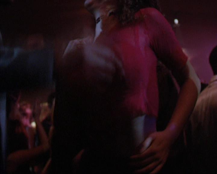 Charmed-Online-dot-310WeAllScreamForIceCream0002.jpg