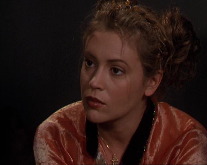 Charmed-Online-dot-310WeAllScreamForIceCream0067.jpg
