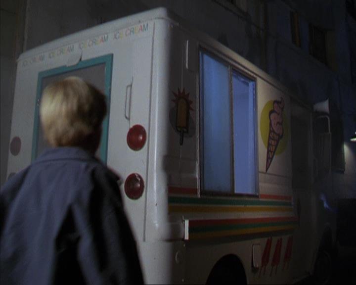 Charmed-Online-dot-310WeAllScreamForIceCream0144.jpg