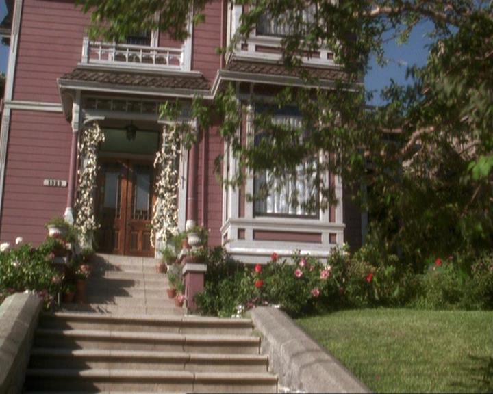 Charmed-Online-dot-310WeAllScreamForIceCream0250.jpg
