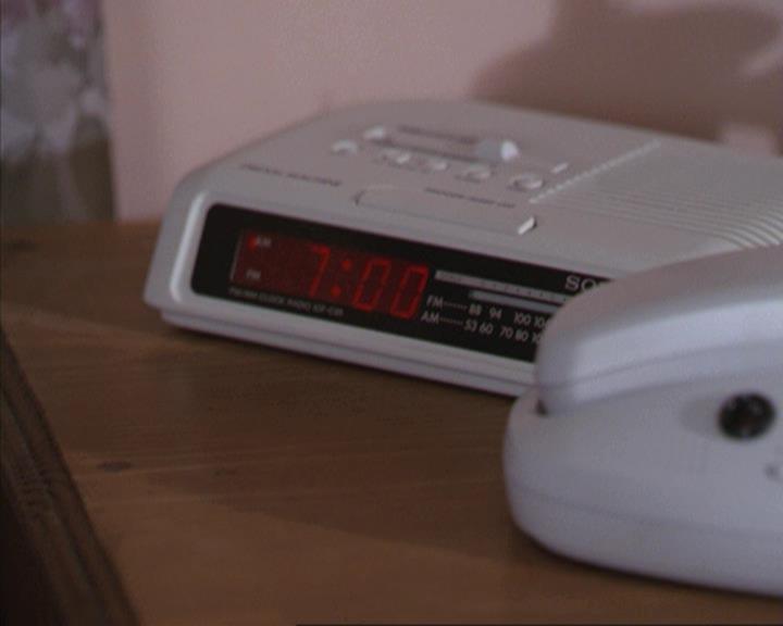 Charmed-Online-dot-310WeAllScreamForIceCream0284.jpg