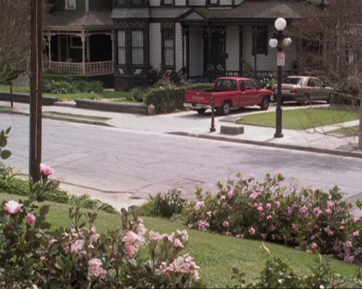 Charmed-Online-dot-310WeAllScreamForIceCream0294.jpg