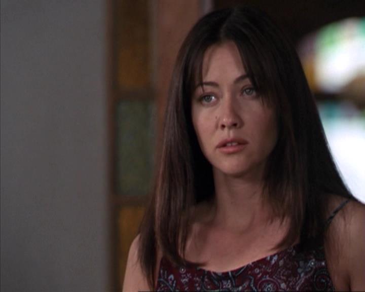 Charmed-Online-dot-310WeAllScreamForIceCream0295.jpg