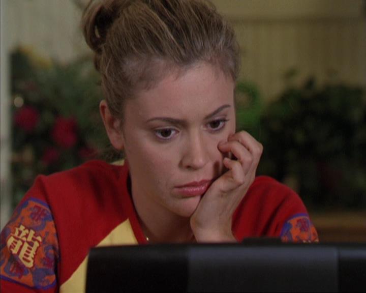 Charmed-Online-dot-310WeAllScreamForIceCream0304.jpg