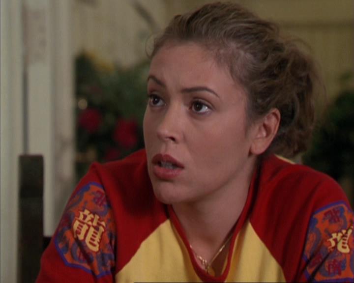 Charmed-Online-dot-310WeAllScreamForIceCream0359.jpg