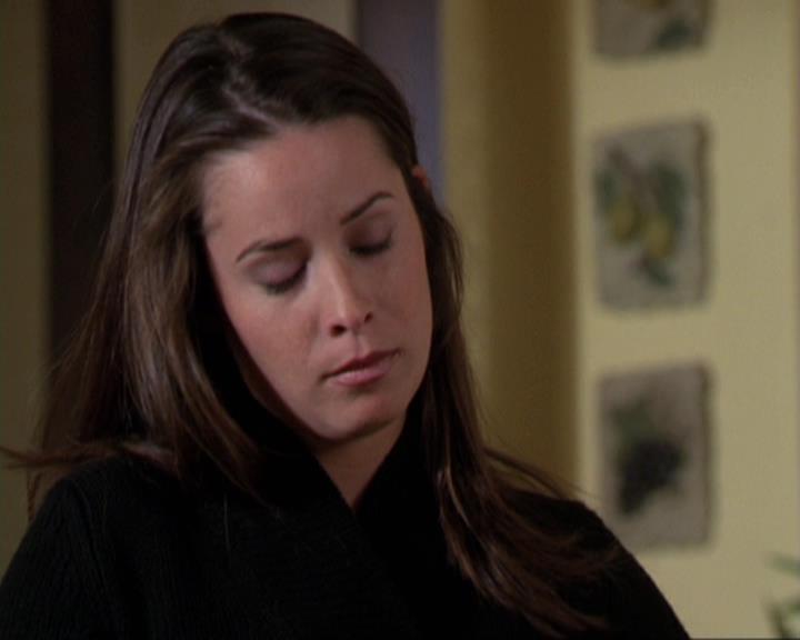 Charmed-Online-dot-310WeAllScreamForIceCream0372.jpg